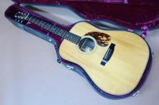 Headway HD-115 / Solid Spruce Top・Solid Rosewood Side and Back・Waffle Back Peg・Mahogany Neck・Ebony Fingerboard and Bridge・Diamond Inlay・Herringbone Binding・本鼈甲 Pick guard【With Original Hard Case】1981年製