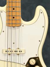 Fender 1982 Gold Jazz Bass Refinish Olympipc White_7