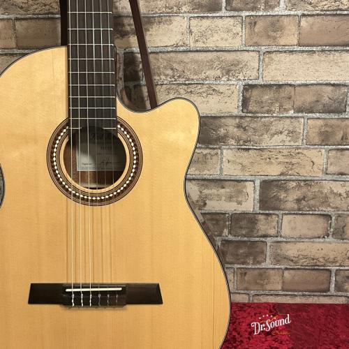 Hofner カール・ヘフナー　Classic Series HF15C　カッタウェイ　新作