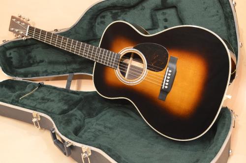 Martin OM-28 Standard Sunburst　2023年製