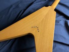 Epiphone Korina Flying V Aged Natural エレキギター_8