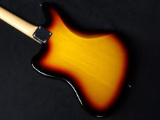 Fender Made in Japan Traditional 60s Jaguar 3-Color Sunburst_7