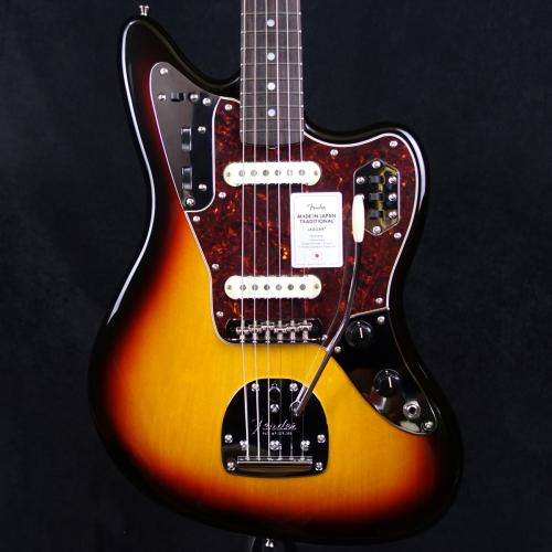 Fender Made in Japan Traditional 60s Jaguar 3-Color Sunburst