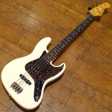 Fender Japan Exclusive Classic 60s Jazz Bass Vintage White_3