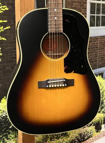 Epiphone 【日本総本店】【このルックス間違い無し】Inspired by Gibson J-45 Aged Vintage Sunburst Gloss 