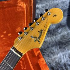 Fender American Vintage II 1965 Stratocaster Shoreline Gold_3