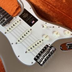 Fender American Vintage II 1965 Stratocaster Shoreline Gold_5