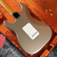 Fender American Vintage II 1965 Stratocaster Shoreline Gold_6