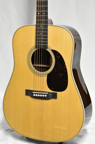 Martin D-28 #2997350【暗めのべっ甲柄PG&黒い指板】