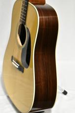 Martin D-28 #2997350【暗めのべっ甲柄PG&黒い指板】_10