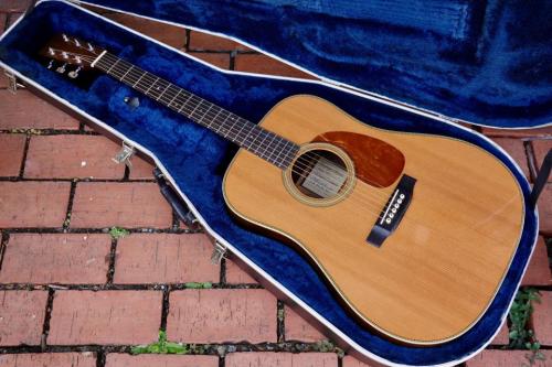 Martin D-28Vハカランダ