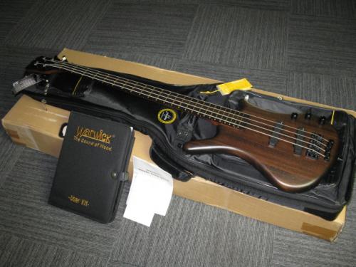 Warwick Thumb Bass BO-4st　LTD