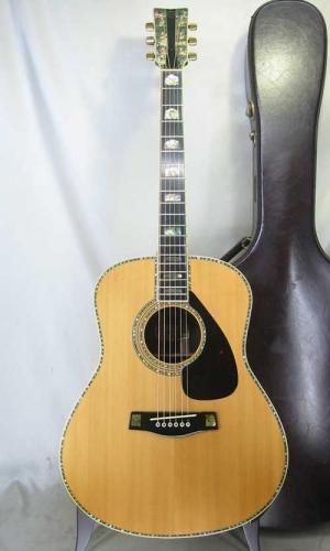 YAMAHA L-53 Custom / Solid Ezo Spruce Top・Solid Jacaranda Side and Back :Center Ebony 3-Piece ・Head & Body & Rosette Solid Bias Abalone Trim・Bridge Inlay 　【With Original Hard Case】  1978年製