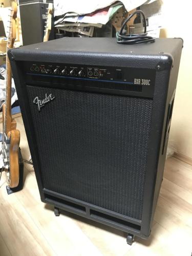 Fender BXR 300C