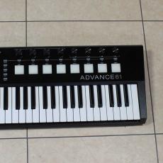 AKAI Advance 61_4
