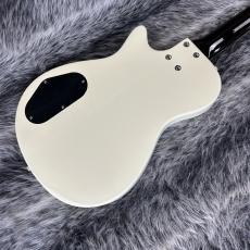 Gretsch Streamliner Jet Club Bass Single-Cut Vintage White_6