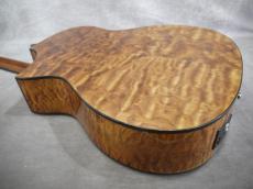 Michael Kelly Guitars  Forte Port X Natural　◆オフセット・サウンドホール◆_4