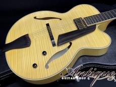 Sadowsky Archtop Series Jim Hall Model 2012 Vintage Amber w/Killer Figured Maple 2.72kg “Near-Mint Condition”_4