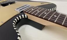 Caramel's Guitar Kitchen V2 BLACK BERRY_5
