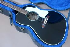 Gibson Custom Shop B-25 EB Ebony Black / Original Peg・Solid Spruce Top・Solid Mahogany Side and Back・White Large Pick guard・Adjustable Saddle・Advanced Scalloped X Bracing【With Original Hard Case】2009年製_2