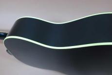 Gibson Custom Shop B-25 EB Ebony Black / Original Peg・Solid Spruce Top・Solid Mahogany Side and Back・White Large Pick guard・Adjustable Saddle・Advanced Scalloped X Bracing【With Original Hard Case】2009年製_4