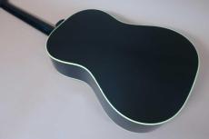 Gibson Custom Shop B-25 EB Ebony Black / Original Peg・Solid Spruce Top・Solid Mahogany Side and Back・White Large Pick guard・Adjustable Saddle・Advanced Scalloped X Bracing【With Original Hard Case】2009年製_7