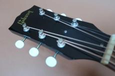 Gibson Custom Shop B-25 EB Ebony Black / Original Peg・Solid Spruce Top・Solid Mahogany Side and Back・White Large Pick guard・Adjustable Saddle・Advanced Scalloped X Bracing【With Original Hard Case】2009年製_8