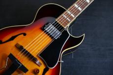 Archtop Tribute AT105 Jr. スモールサイズ フルアコ セール期間限定価格_7