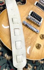 Grande uomo 白なめし  鹿革ストラップ_3