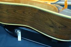 YAMAHA L-31A / Tortoise Pick guard and Rod Cover・Solid Ezo Spruce Top・Solid Jacaranda Side and Back・Matte Finish Side and Back・Ebony Fingerboard【With Original Hard Case】1978年製_4