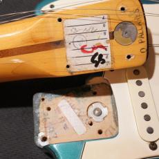 Fender 1995 American standard Stratocaster Limited Edition Matching Headstock Ocean Turquoise_10