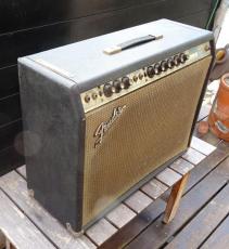 Fender Vibrolux Reverb_4