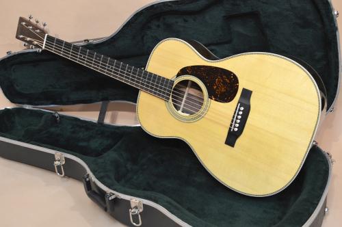 Martin 00-28 Standard w/Anthem SL　2023年製