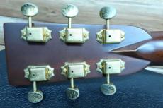 Santa Cruz  Tony Rice Anniversary Limited Model / 9 of 10・Solid 20+ year old German Spruce Top・Old growth Brazilian Rosewood Side and Back・Large Sound Hole・Tony Rice Inlay 【With Original Hard Case】  1991年製_14