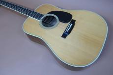 Martin D-35 / Old Style Decal Logo ・Original Grover Peg・Solid Spruce Top・Solid Rosewood Side and Back・Side and Back・One-piece Mahogany Neck・Ebony Fingerboard and Bridge 【With Original Blue Case 】1974年製_3