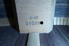 Martin D-45 / Vertical Logo・Original Grover Gold Peg・Solid Abalone Trim & Rosette・German Spruce Top・Rosewood Side and Back・Mahogany Neck・Square Rod・Non-Scalloped X Brace【With Original Blue Hard Case】   1974年_12