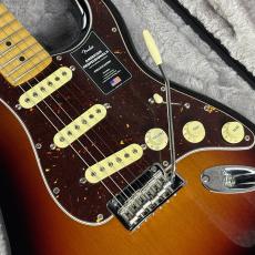 Fender American Professional II Stratocaster 3-Color Sunburst_6