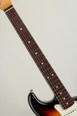 Fender Made in Japan Traditional Late 60s Stratocaster 3-Color Sunburst 2020_6