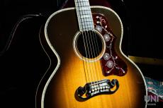 Gibson SJ-200 Custom / 2010_10