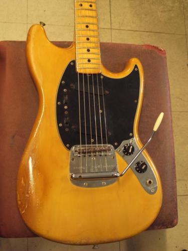 Fender MUSTANG(1977)