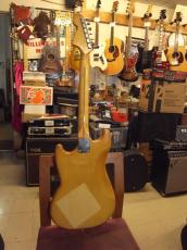 Fender MUSTANG(1977)_3