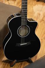 Taylor 214ce-BLK Plus_3
