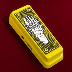 Jim Dunlop KH95Y Kirk Hammett Cry Baby Wah Yellow Sparkle Edition 【1台限定特価】_3