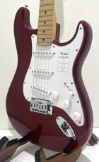 Fender Fender Standard Stratocaster Laurel Fingerboard / Candy Cola