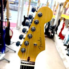 Fender American Ultra Stratocaster_5