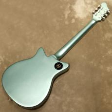 Baum Guitars Revolt with Tremolo_3