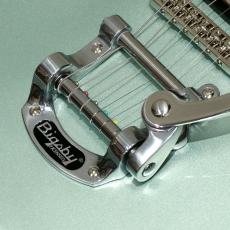 Baum Guitars Revolt with Tremolo_8