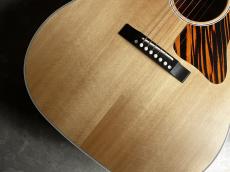 Gibson J-35 Faded 30s_3