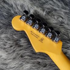 Fender American Ultra II Stratocaster HSS Noble Blue_8