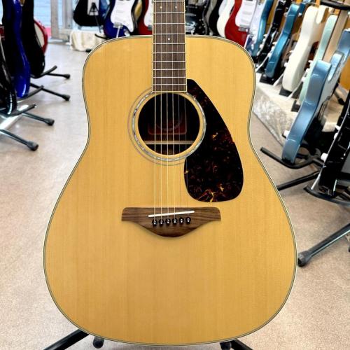 YAMAHA FG730S